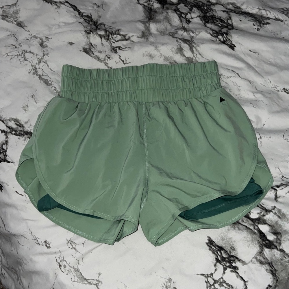 Balance Athletica vista shorts